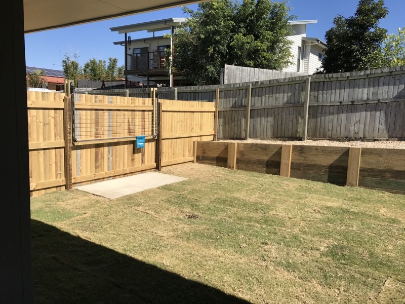 2/40 Tramline Rise, Burnside QLD 4560