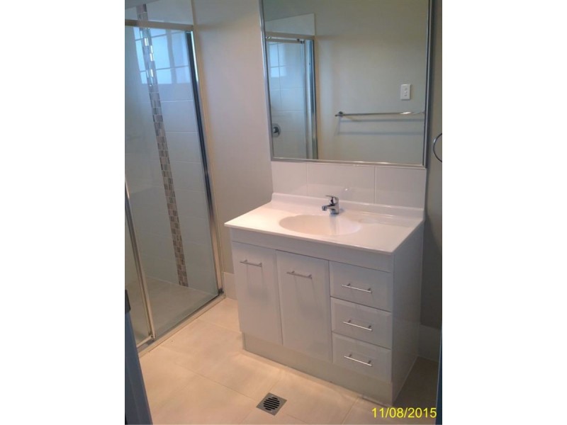 1/9 Sairs Street, Glass House Mountains QLD 4518