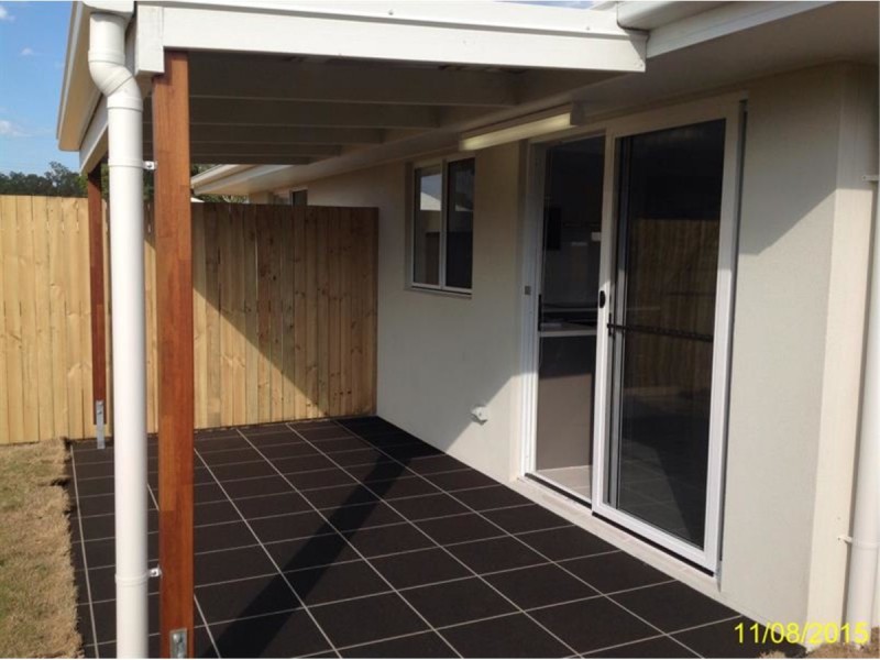 1/9 Sairs Street, Glass House Mountains QLD 4518