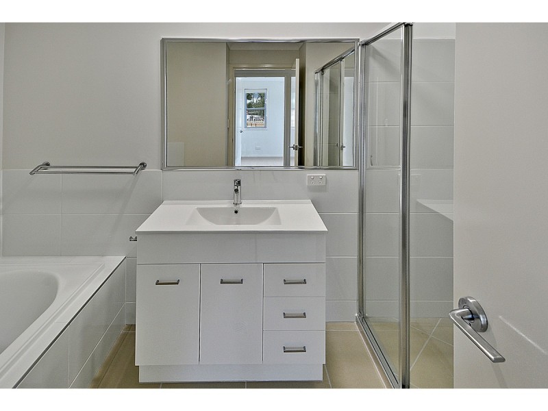 56/17 Greensboro Place, Little Mountain QLD 4551