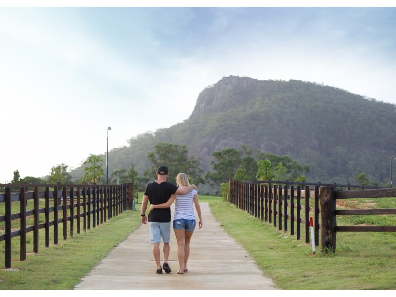 53 Poole Road, Glass House Mountains QLD 4518