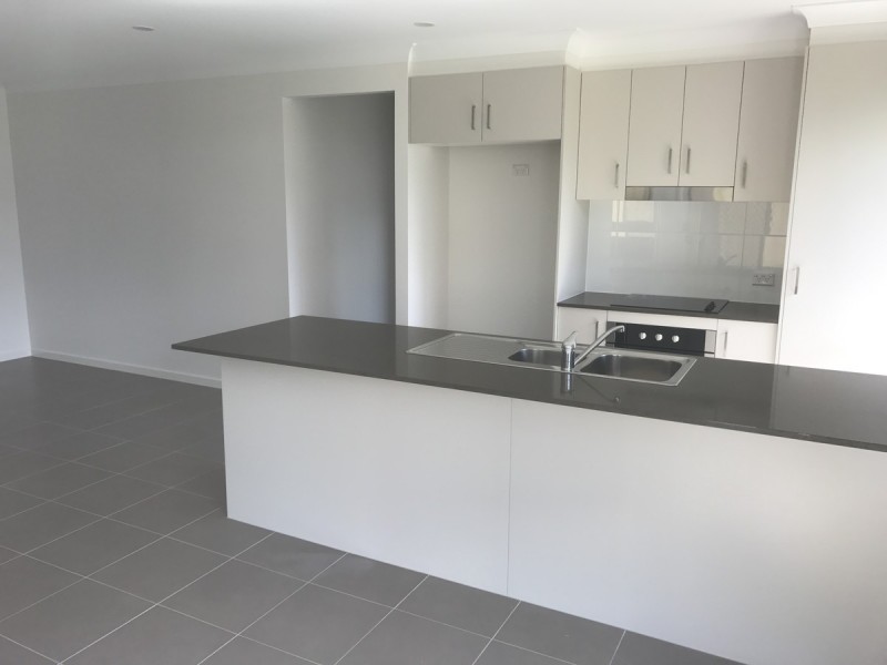 1/41 Eumeralla Crescent, Landsborough QLD 4550