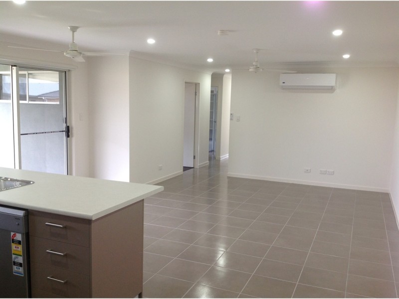 17a Poole Road, Glass House Mountains QLD 4518