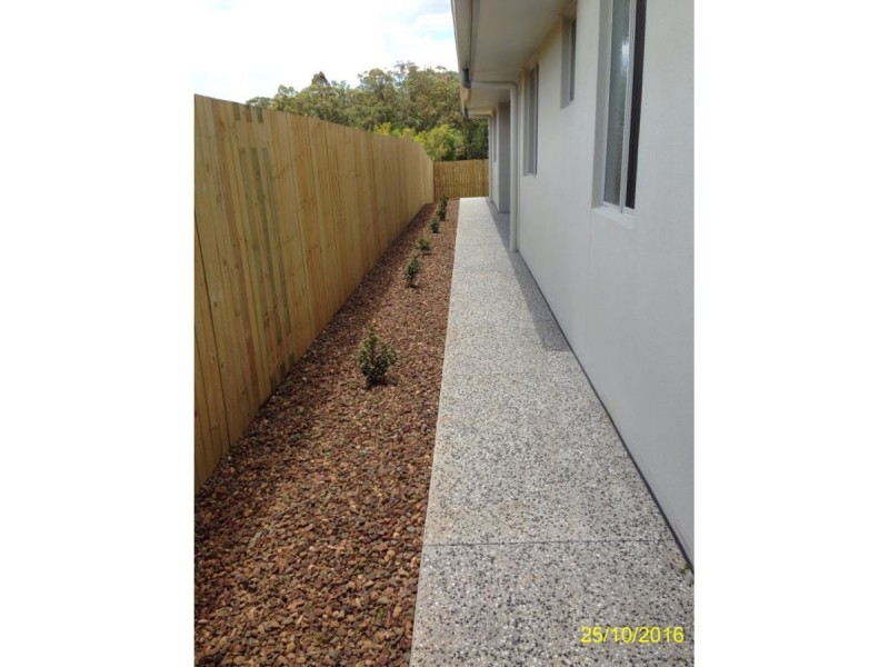 15a Pinnacles Drive, Glass House Mountains QLD 4518