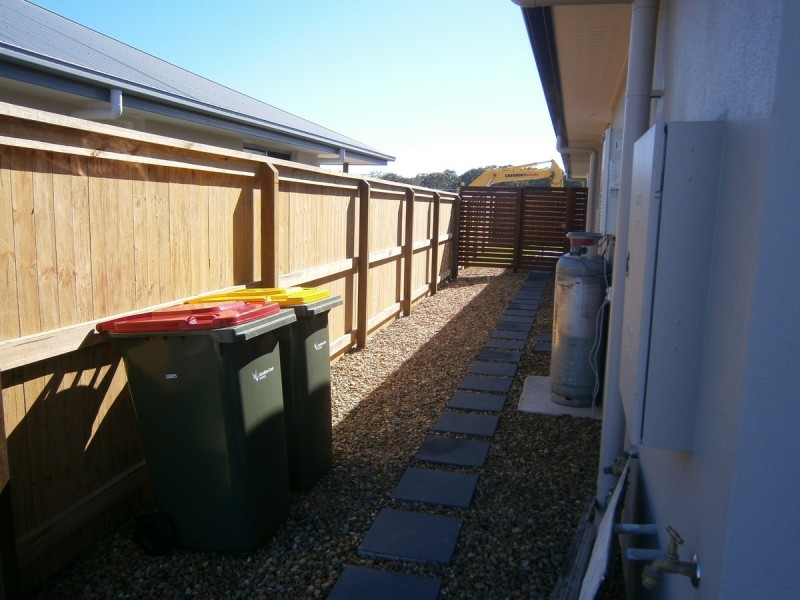 2/97 Creekwood Avenue, Meridan Plains QLD 4551