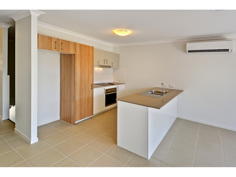 7/17 Greensboro Place, Little Mountain QLD 4551