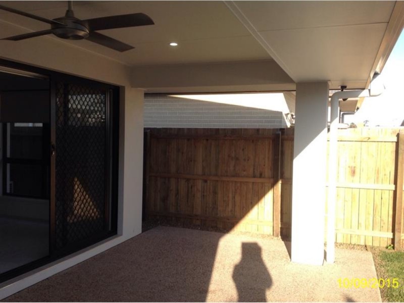 4 Apple Crescent, Caloundra West QLD 4551