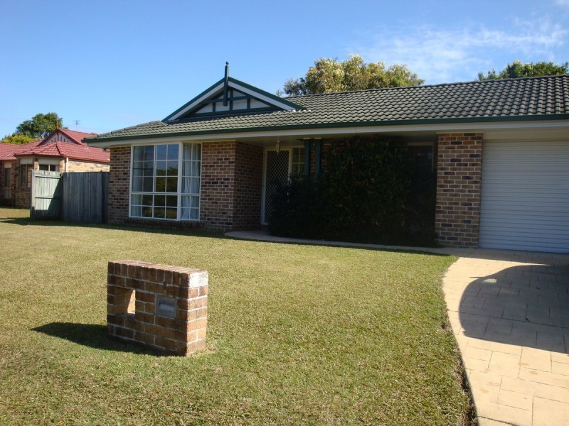 8 Oxford Close, Sippy Downs QLD 4556