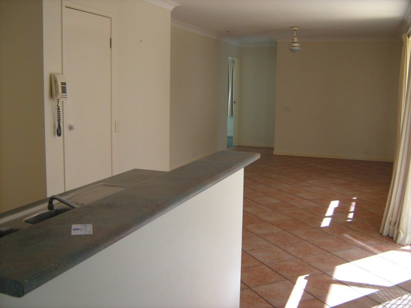 8 Oxford Close, Sippy Downs QLD 4556