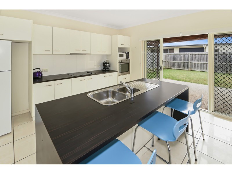 8 Toolona Place, Caloundra West QLD 4551