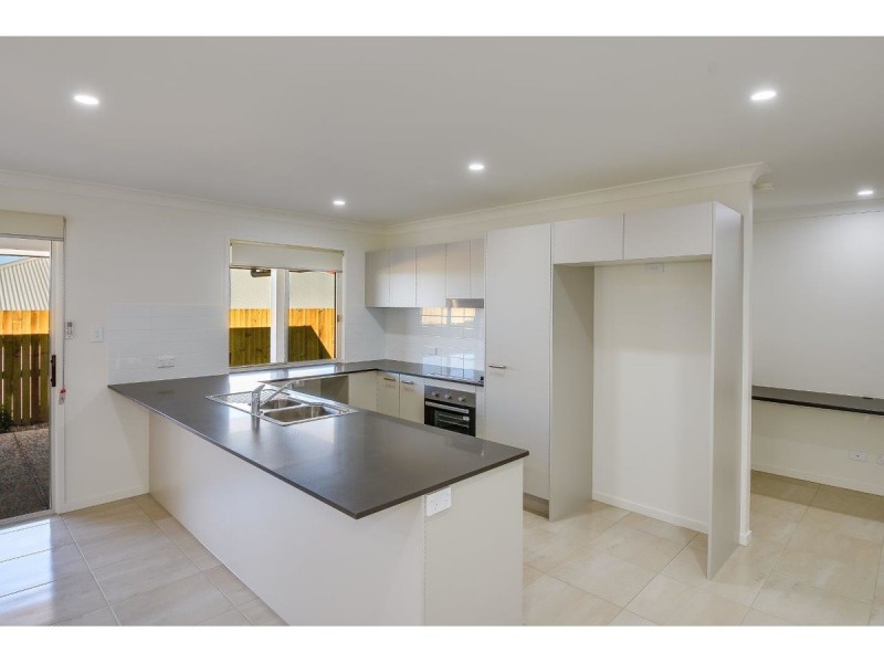 1/40 Tramline Rise, Burnside QLD 4560