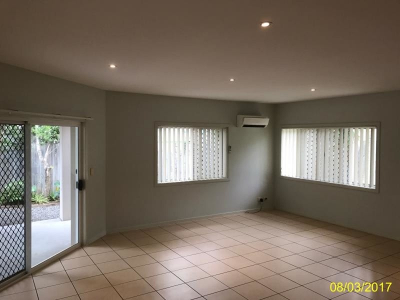 2/8 Boobook Court, Buderim QLD 4556