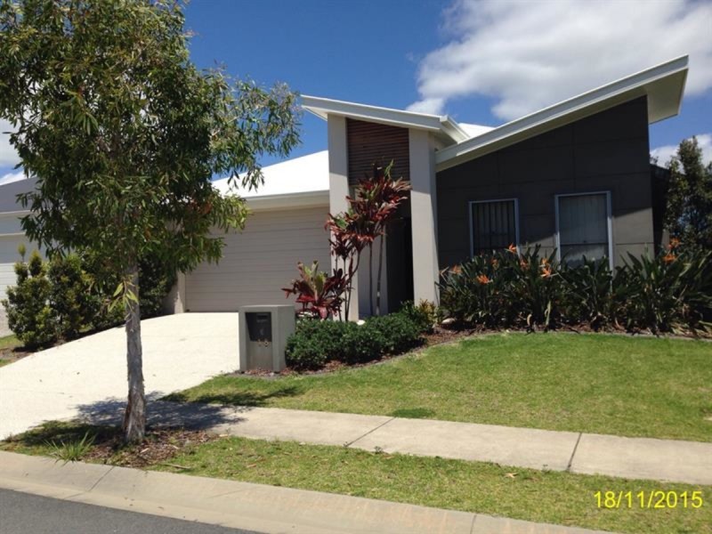 18 Blue Fin Circuit, Mountain Creek QLD 4557