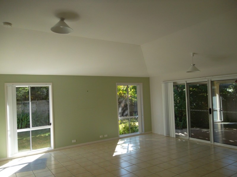 87 Albany Street, Sippy Downs QLD 4556