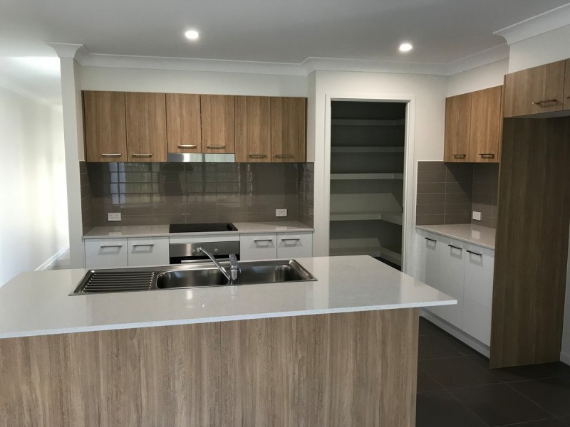 4 Buckley Street, Landsborough QLD 4550