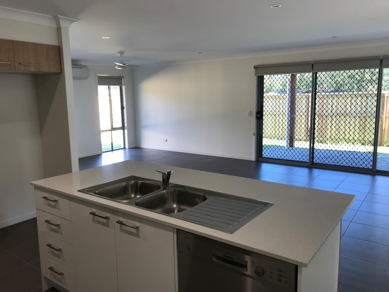 4 Buckley Street, Landsborough QLD 4550