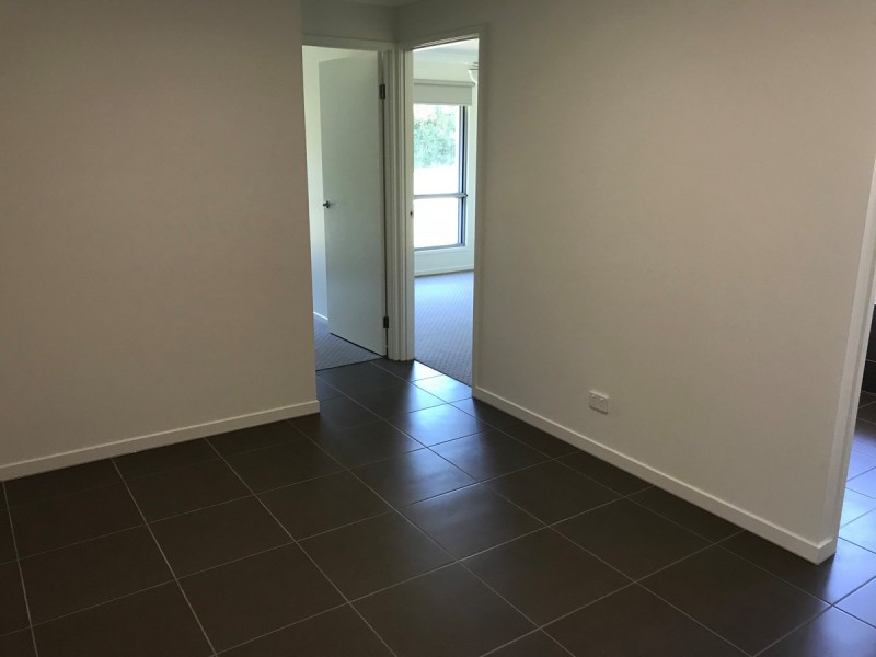 4 Buckley Street, Landsborough QLD 4550