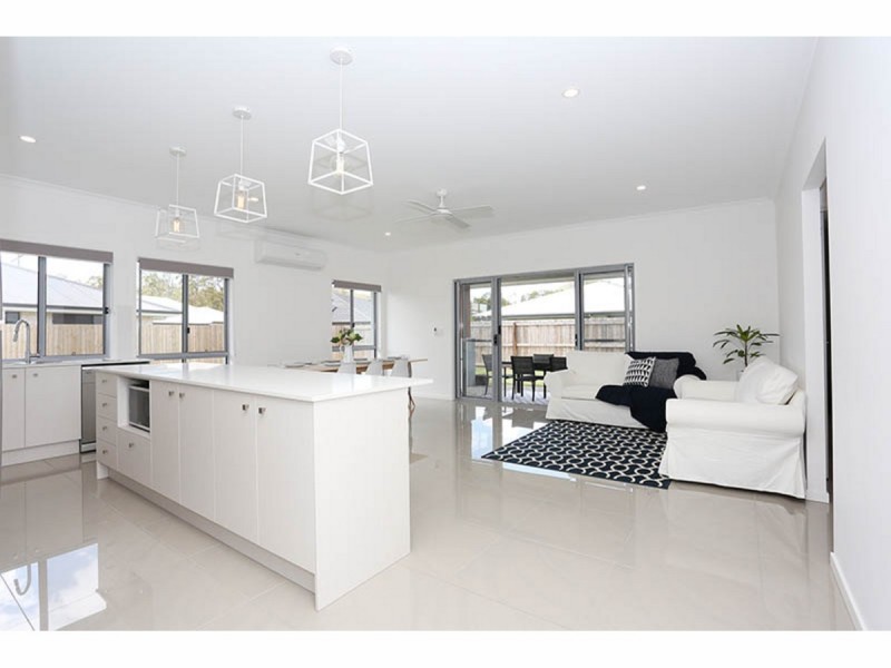 12 Sairs Street, Glass House Mountains QLD 4518