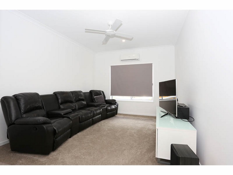 12 Sairs Street, Glass House Mountains QLD 4518