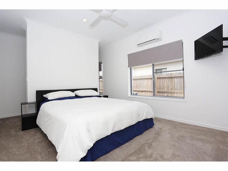 12 Sairs Street, Glass House Mountains QLD 4518