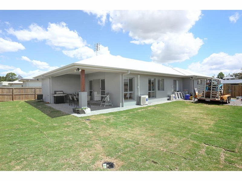 12 Sairs Street, Glass House Mountains QLD 4518