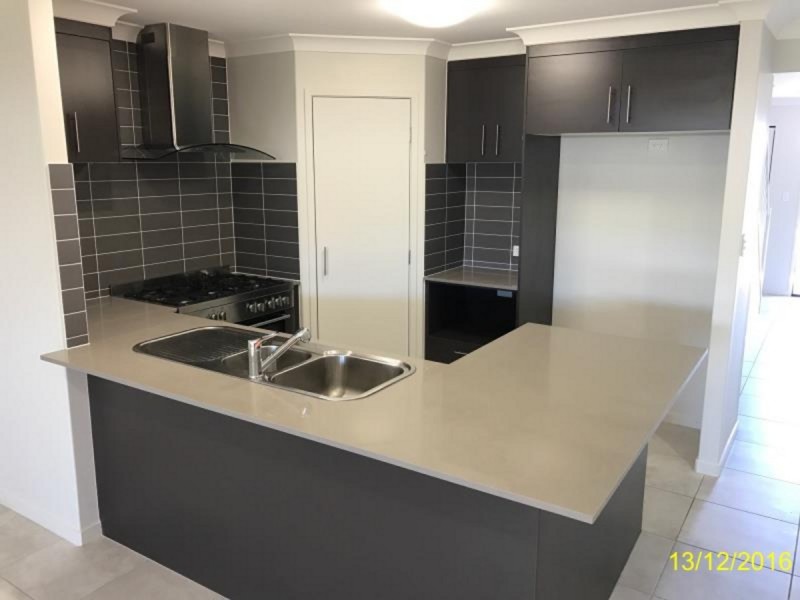 8 Vincent Avenue, Sippy Downs QLD 4556