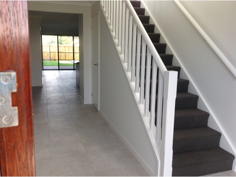 8 Vincent Avenue, Sippy Downs QLD 4556