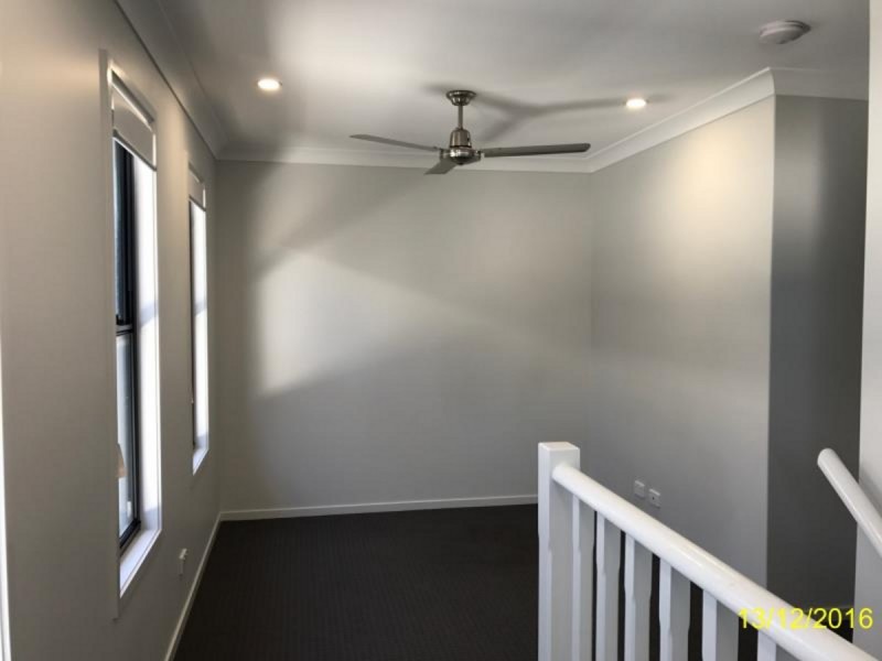 8 Vincent Avenue, Sippy Downs QLD 4556