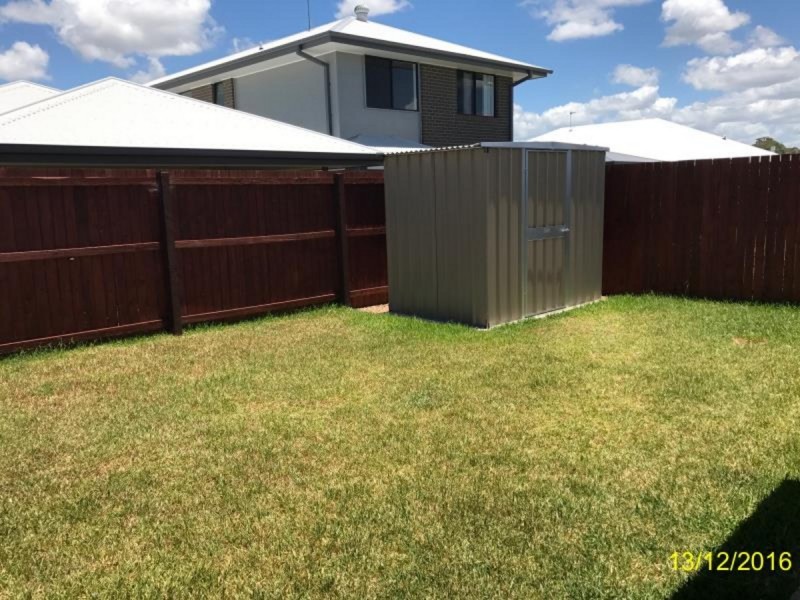 8 Vincent Avenue, Sippy Downs QLD 4556