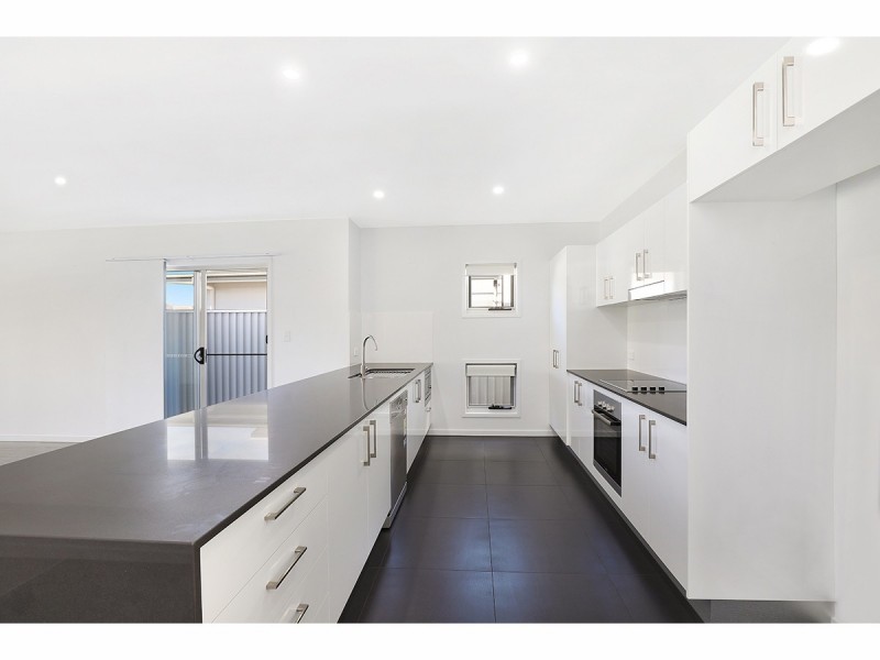 25 Bells Esplanade, Pelican Waters QLD 4551