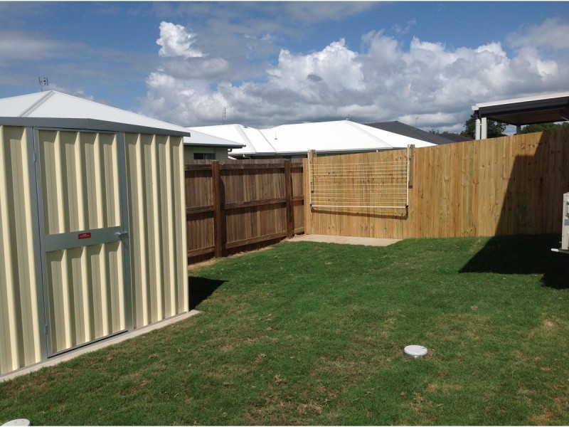 25a Clark Avenue, Glass House Mountains QLD 4518