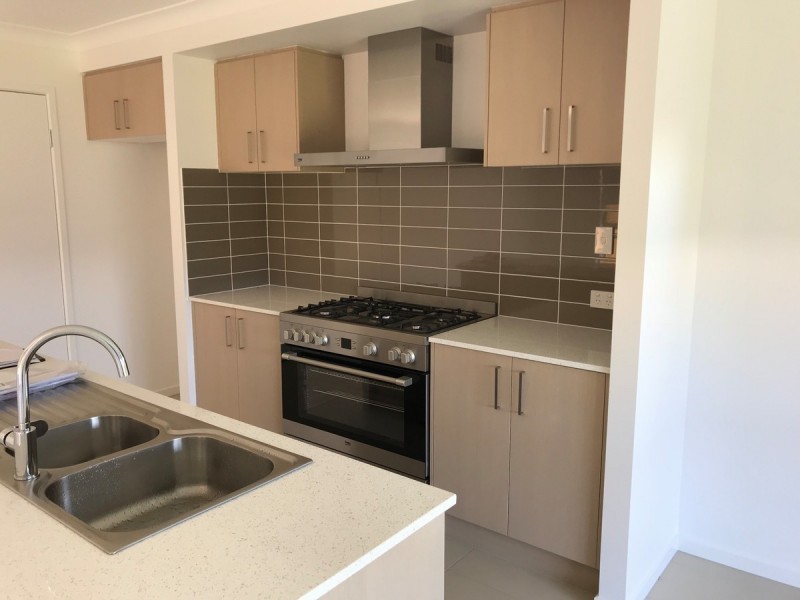 26 Stone Ridge Boulevard, Narangba QLD 4504