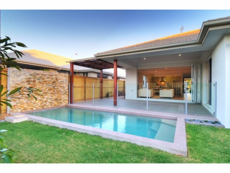 24 Ponytail Circuit, Mountain Creek QLD 4557