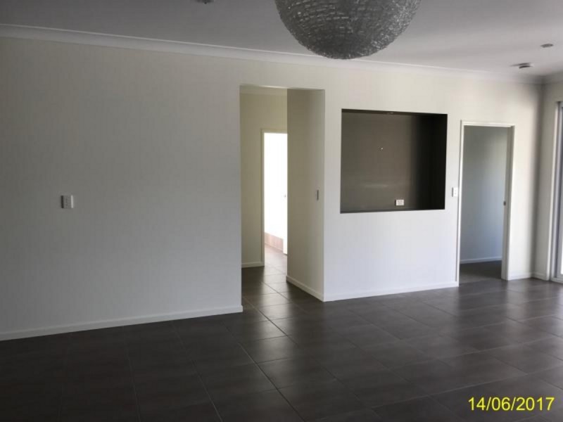 24 Ponytail Circuit, Mountain Creek QLD 4557