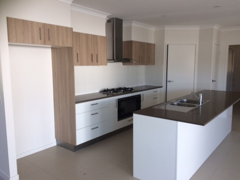 1/9 Lake View Place, Bli Bli QLD 4560