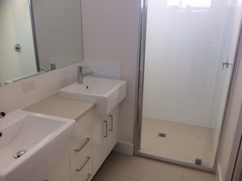 1/9 Lake View Place, Bli Bli QLD 4560