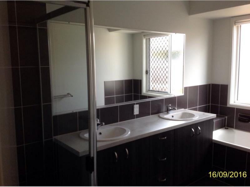 28 Hillsborough Circuit, Mountain Creek QLD 4557