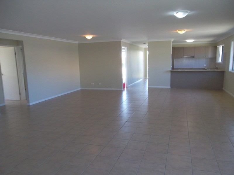 12 Silvereye Street, Sippy Downs QLD 4556