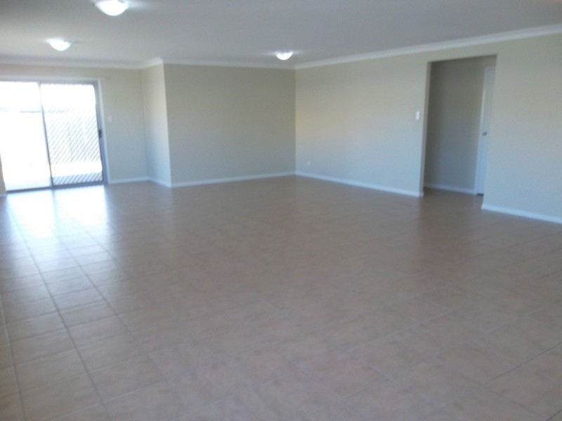 12 Silvereye Street, Sippy Downs QLD 4556