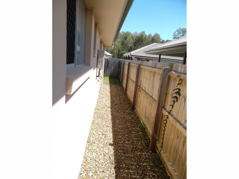 12 Silvereye Street, Sippy Downs QLD 4556