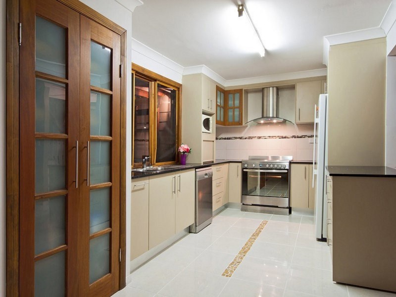 31 Crittenden Road, Glass House Mountains QLD 4518