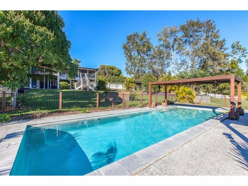 31 Crittenden Road, Glass House Mountains QLD 4518
