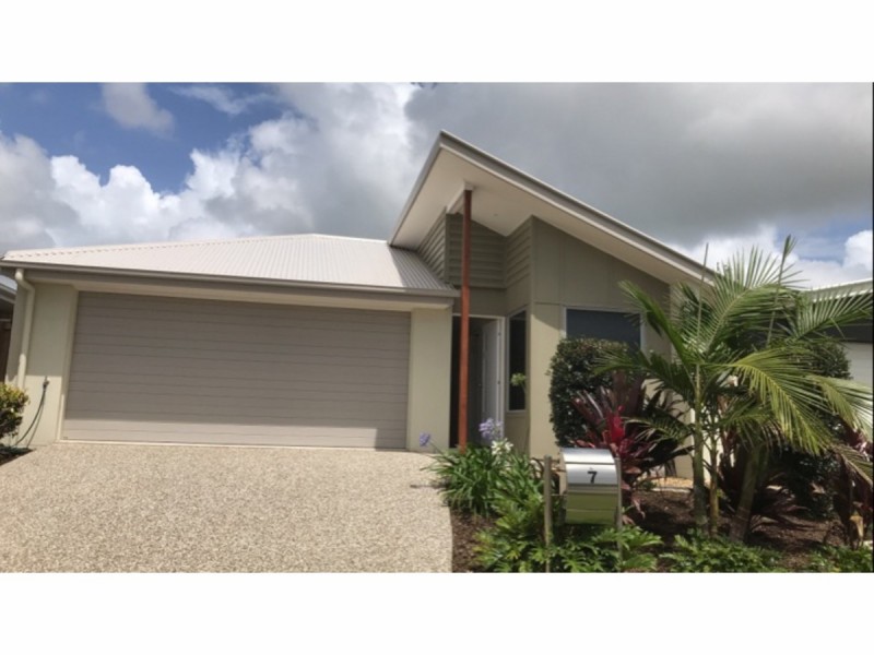 7 Brampton Way, Meridan Plains QLD 4551