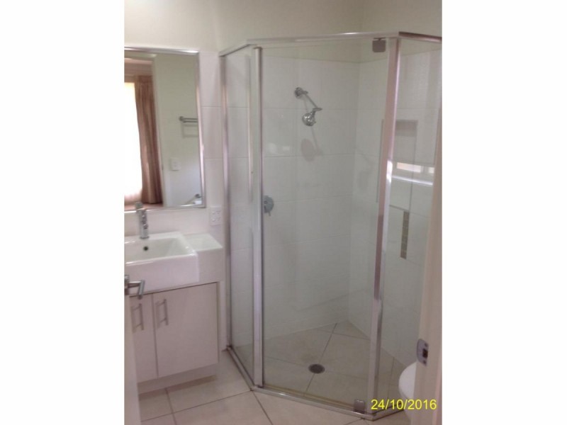 16 Elouera Close, Landsborough QLD 4550