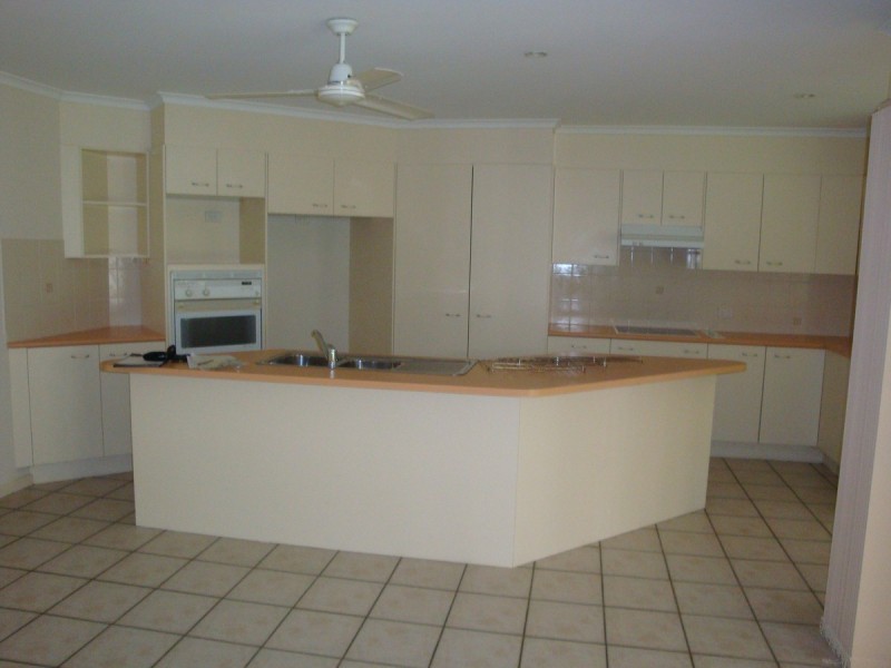 18 Attenborough Close, Buderim QLD 4556