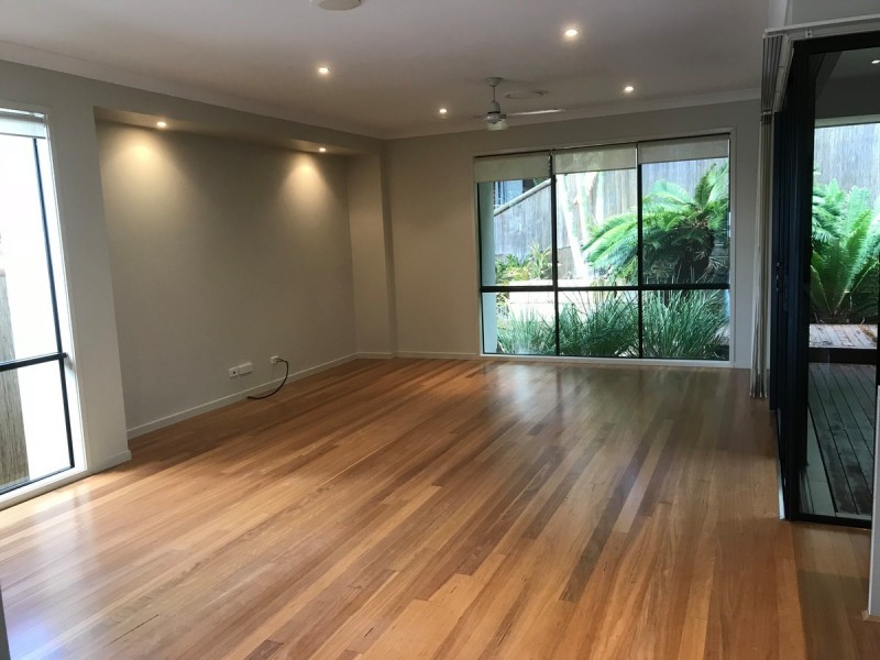 13 Waratah Crescent, Springfield Lakes QLD 4300