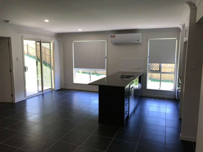 1/3 Eva Court, Rosemount QLD 4560