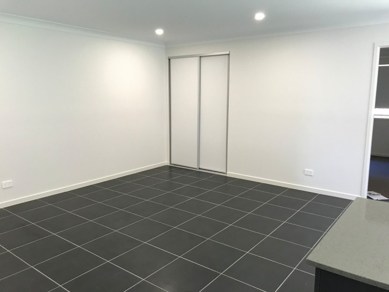 1/3 Eva Court, Rosemount QLD 4560