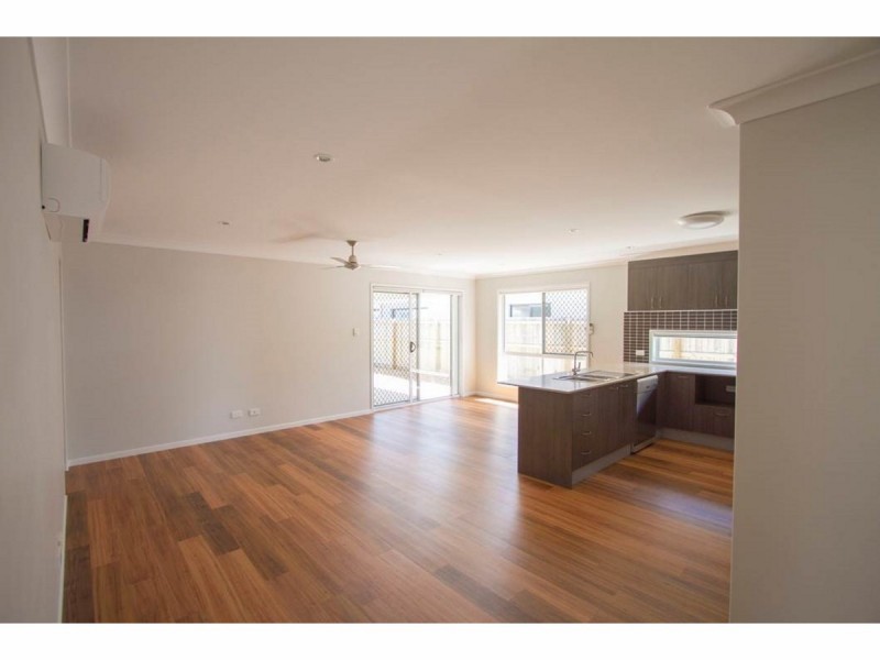 70 Brampton Crescent, Mountain Creek QLD 4557