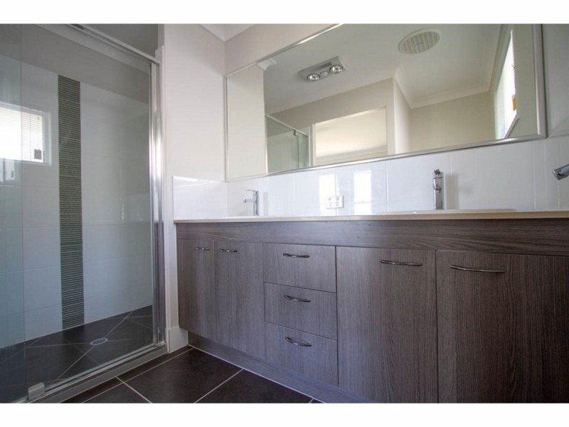 70 Brampton Crescent, Mountain Creek QLD 4557